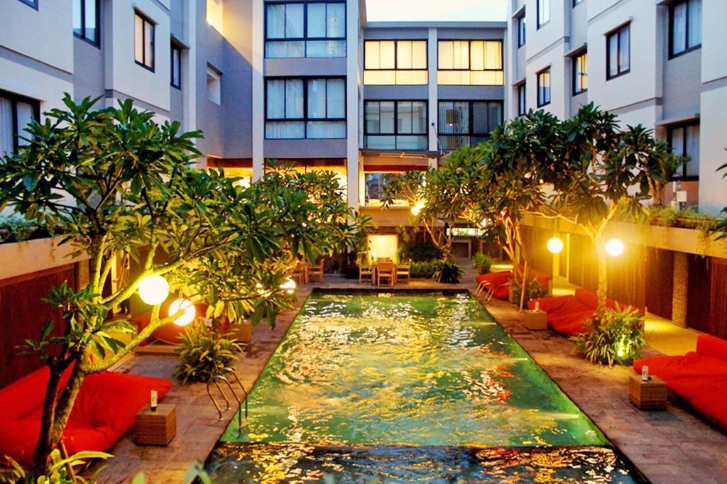 Savvoya Hotel Seminyak Exterior foto