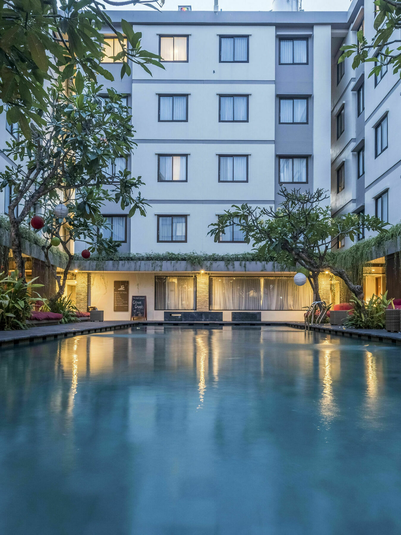 Savvoya Hotel Seminyak Exterior foto